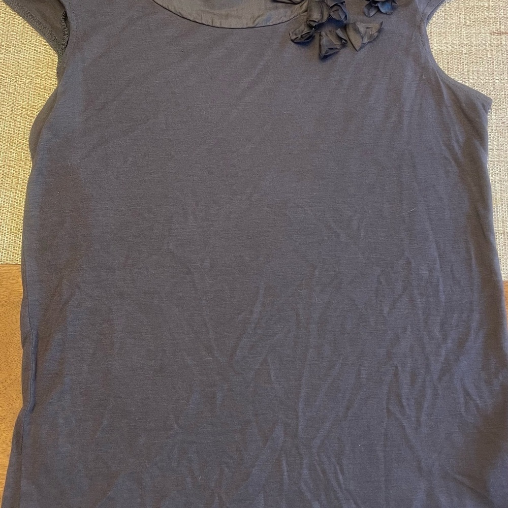 H&M Gray Ruffled Cap Sleeve Blouse